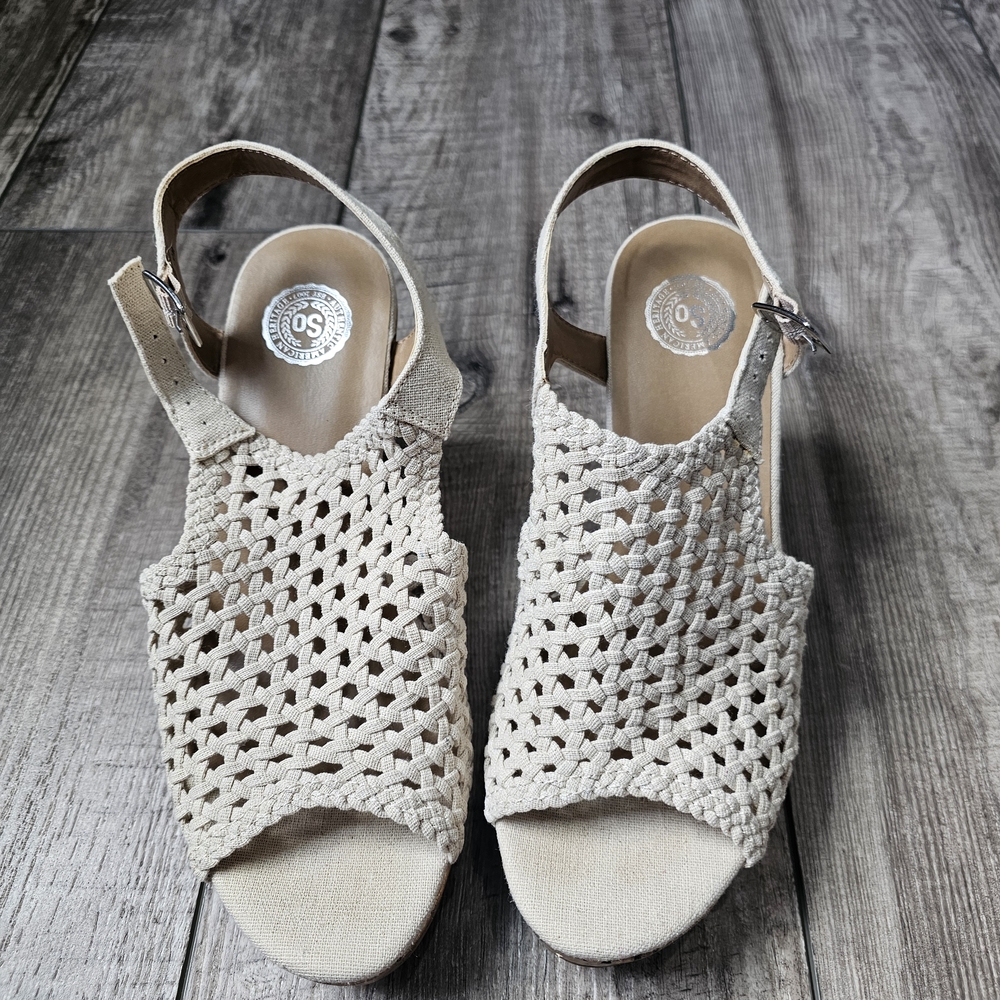 SO Women's Cream Woven Sandals